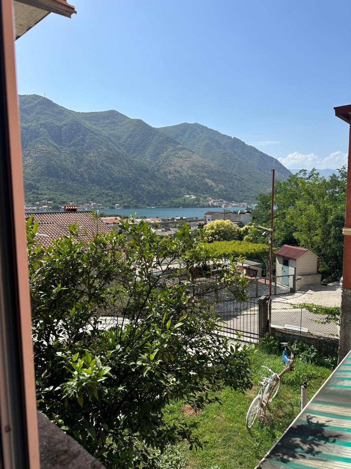 Themis Apart Hotel Kotor Zewnętrze zdjęcie
