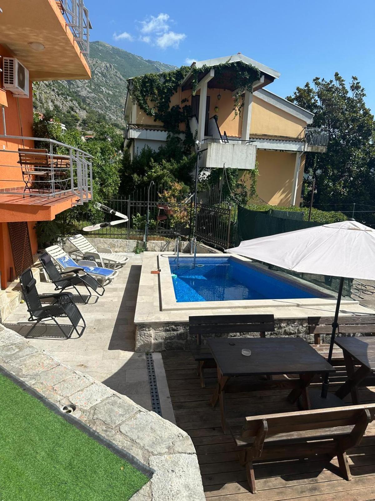 Themis Apart Hotel Kotor Zewnętrze zdjęcie