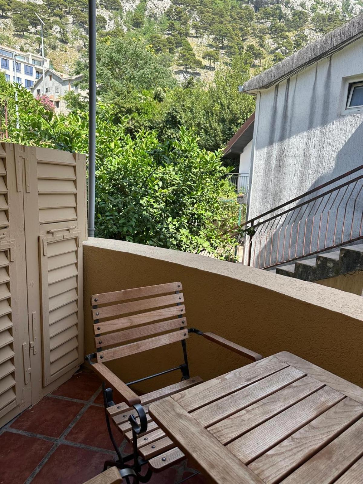 Themis Apart Hotel Kotor Zewnętrze zdjęcie