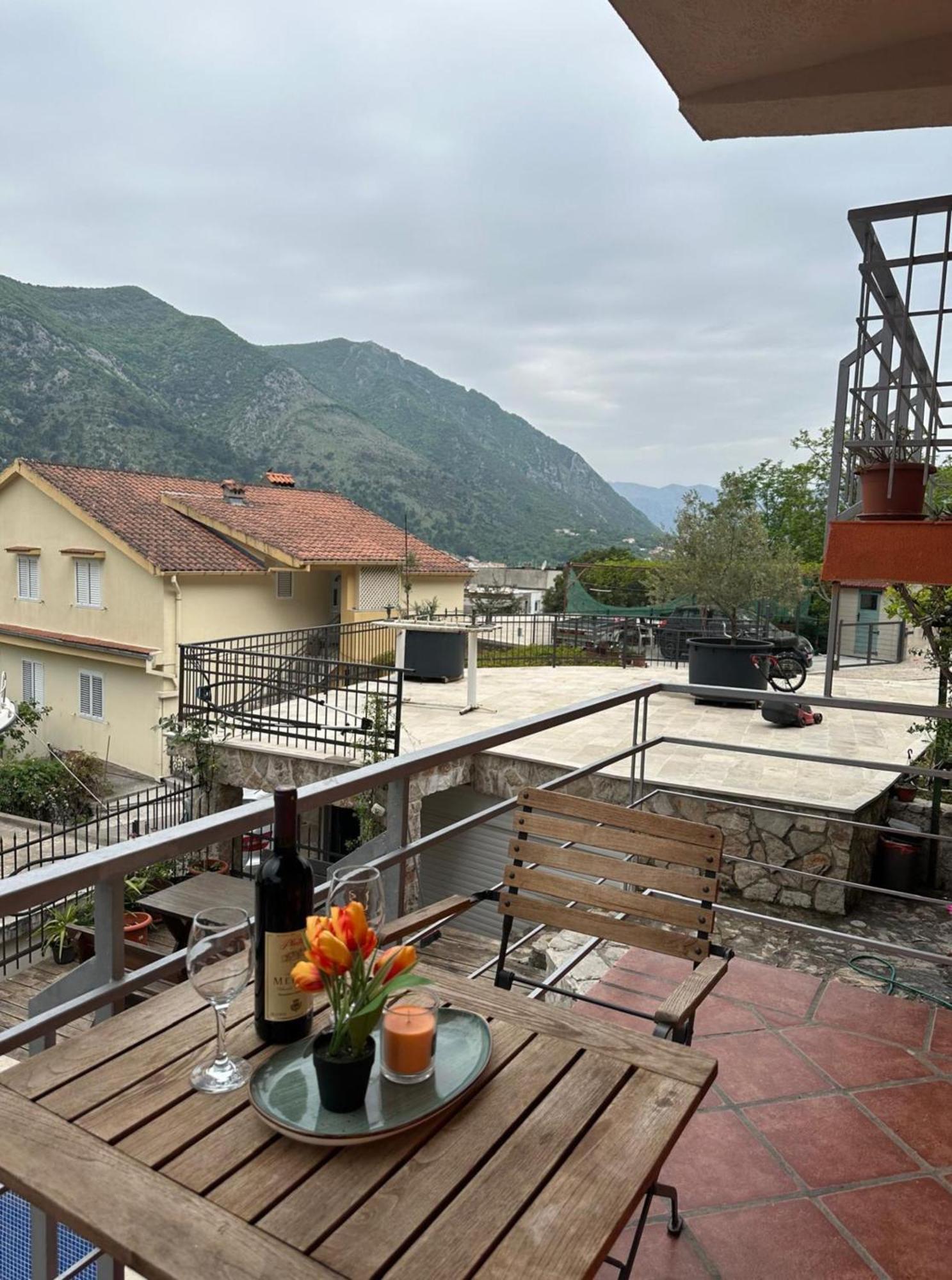 Themis Apart Hotel Kotor Zewnętrze zdjęcie