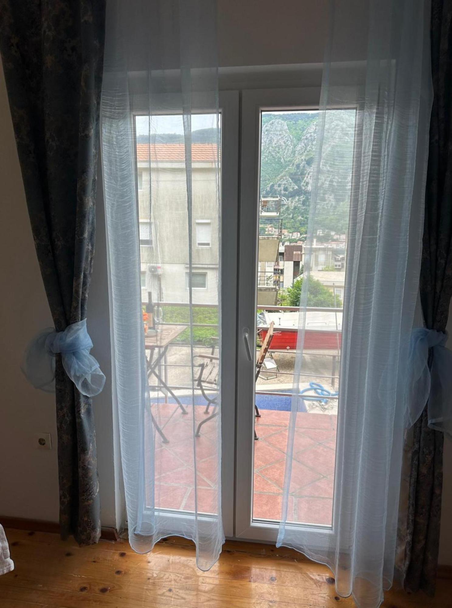 Themis Apart Hotel Kotor Zewnętrze zdjęcie